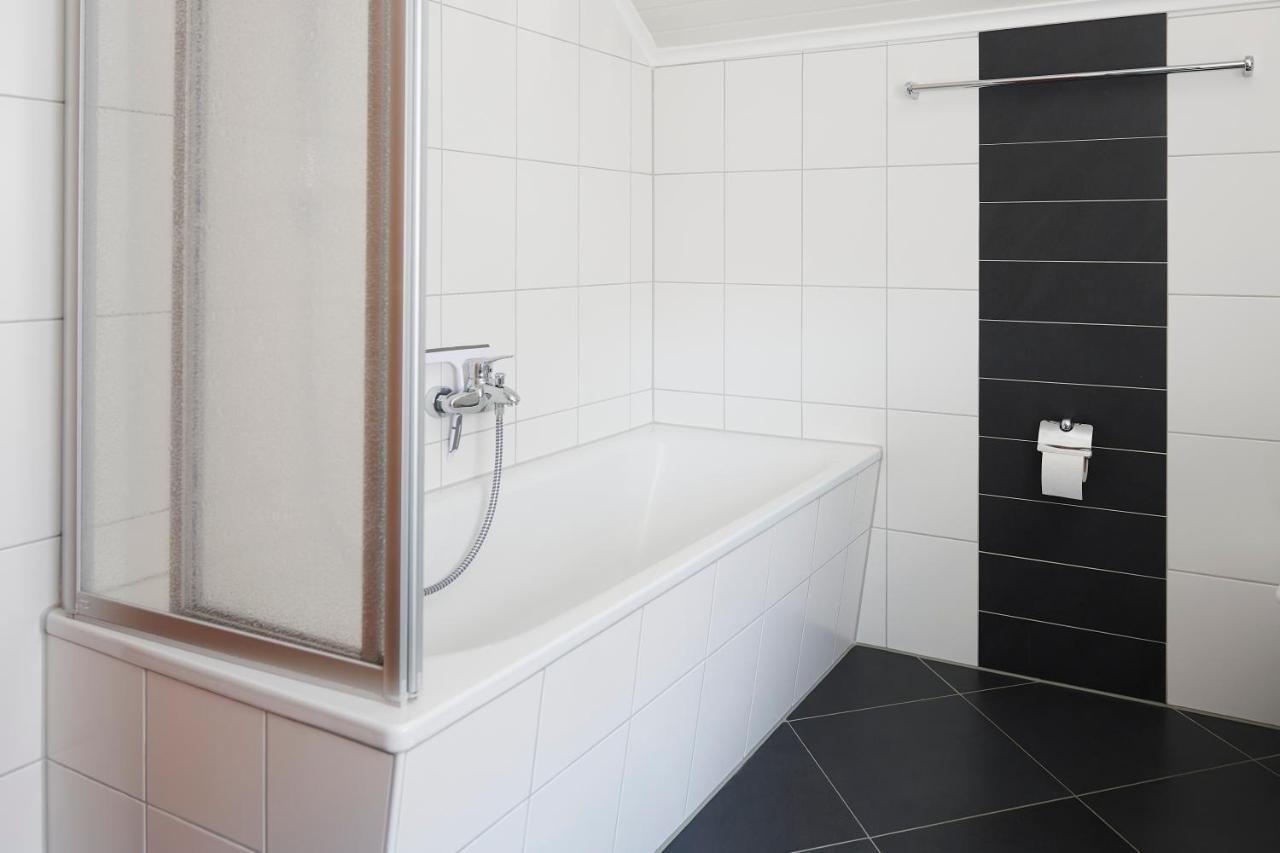 Grosszuegig & Stilvoll Parkplatz ,Ruhige Lage, 5 Personen, Langzeit Apartamento Paderborn Exterior foto
