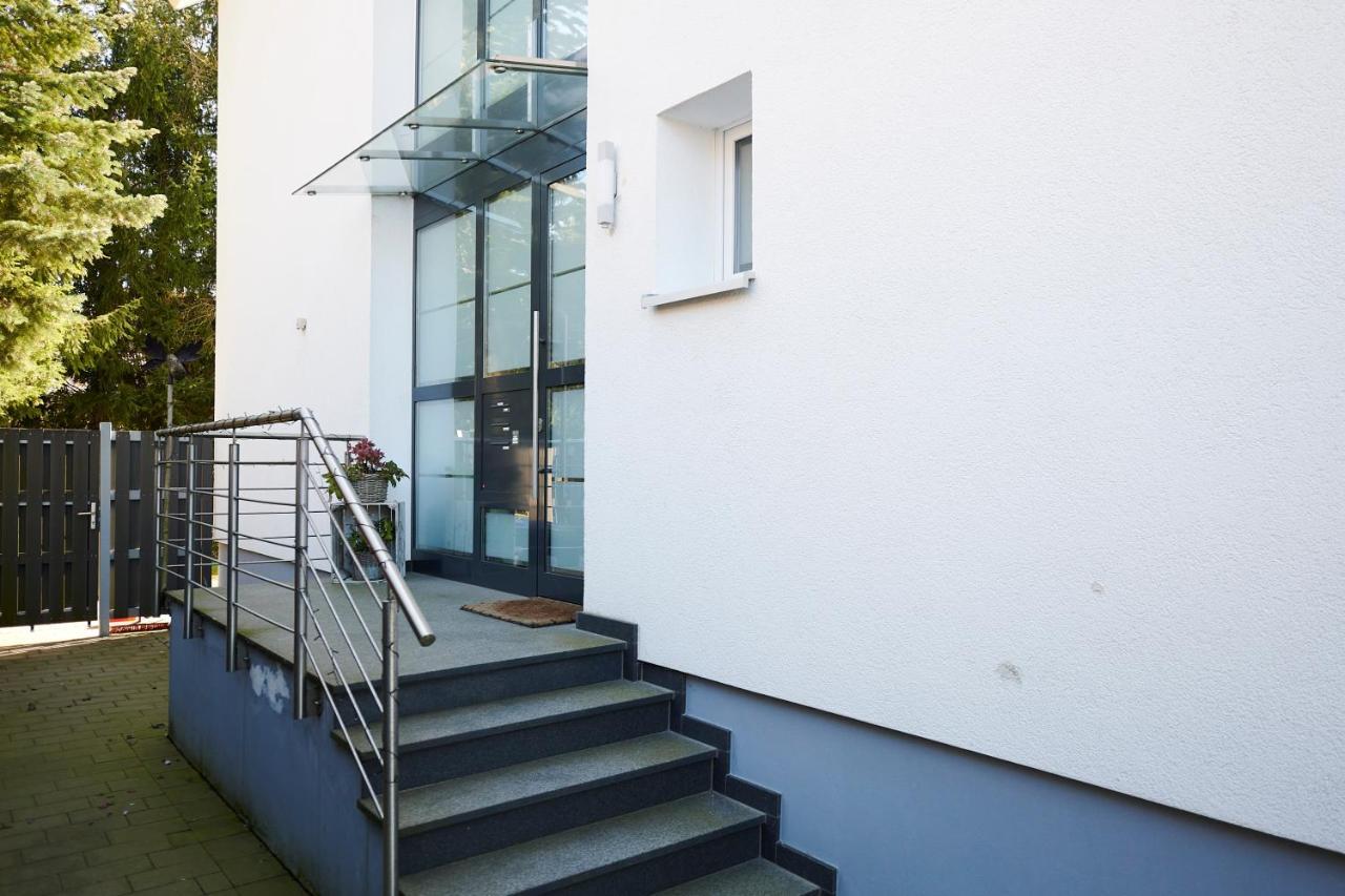 Wohntraeumerei - Lichtdurchflutete Design-Oase- Geraeumige Wohnung Mit Beeindruckender Fensterfront, In Ruhiger Stadtlage" Paderborn Exterior foto